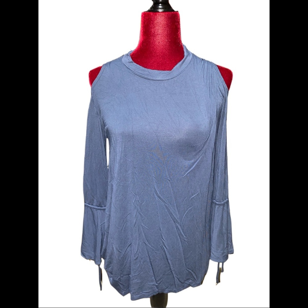 Go Couture Tops - Picture 2 of 2